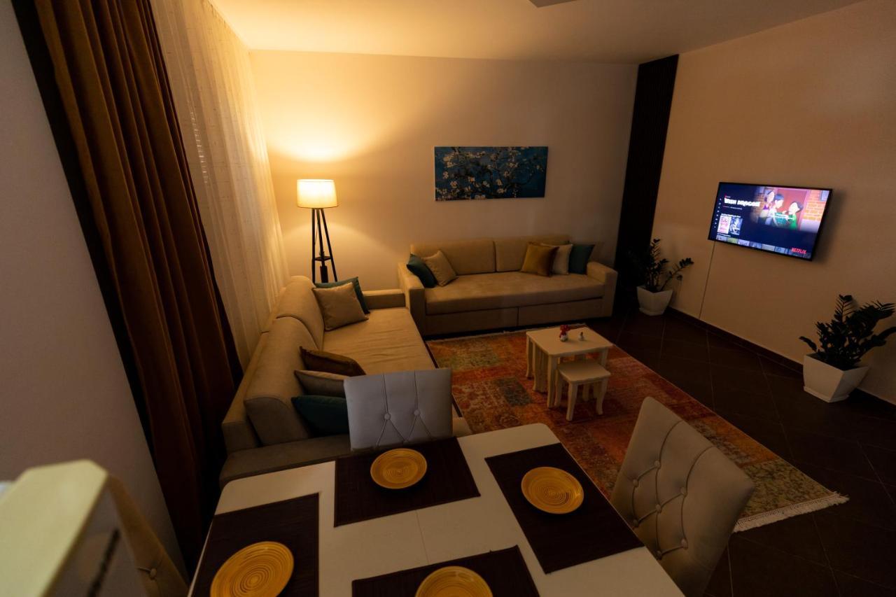 Tirana Contact Apartment Buitenkant foto